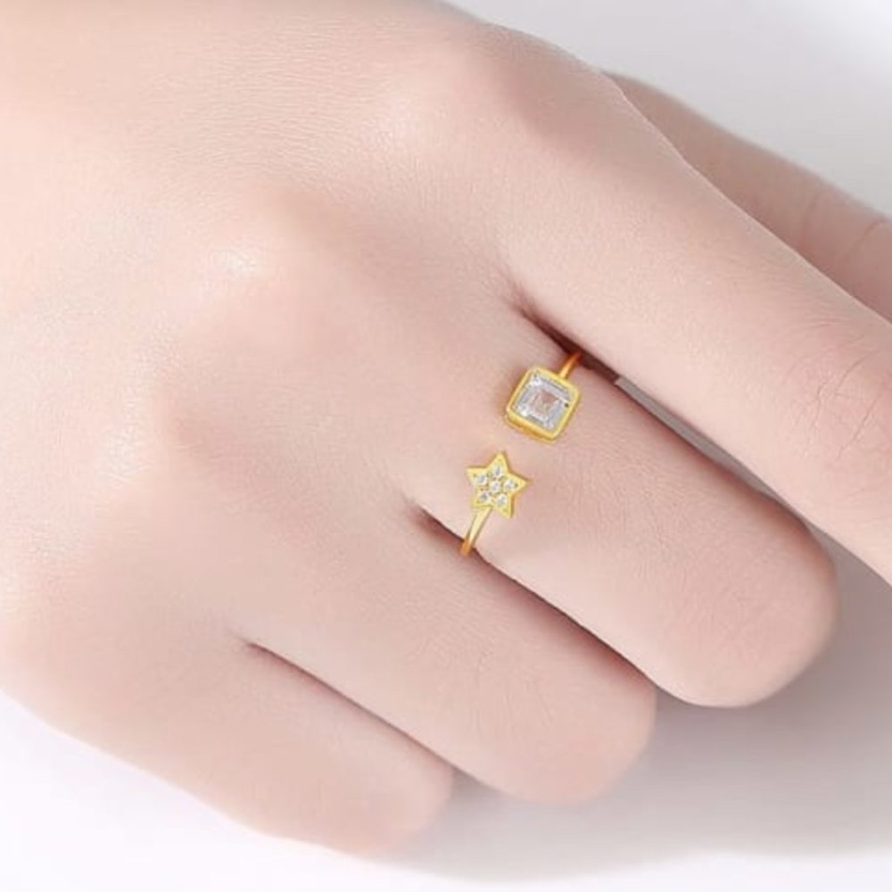 Moon & Star Ring - Picture 2 of 3